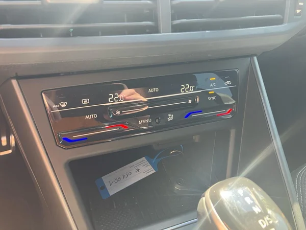 VOLKSWAGEN Taigo (2025) — foto 8 van 23