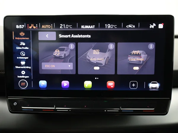 CUPRA Born (2024) — foto 8 van 22