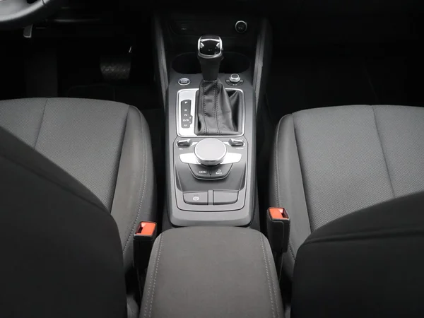 AUDI Q2 (2023) — foto 8 van 24