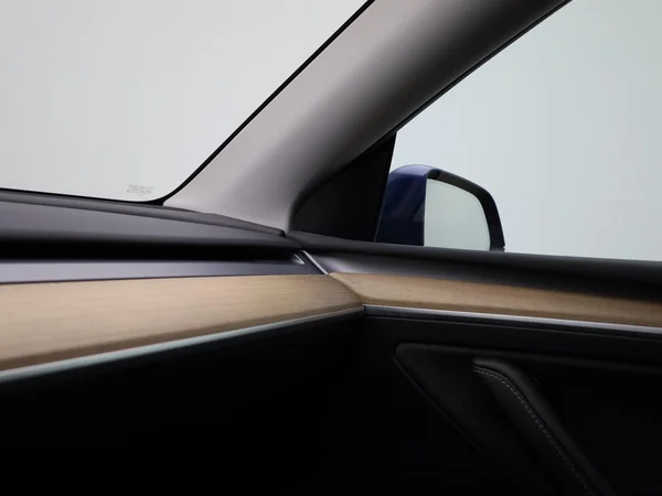 Tesla Model Y (2022) — foto 19 van 43
