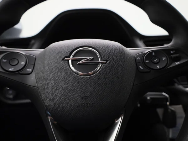 Opel Corsa (2023) — foto 18 van 35