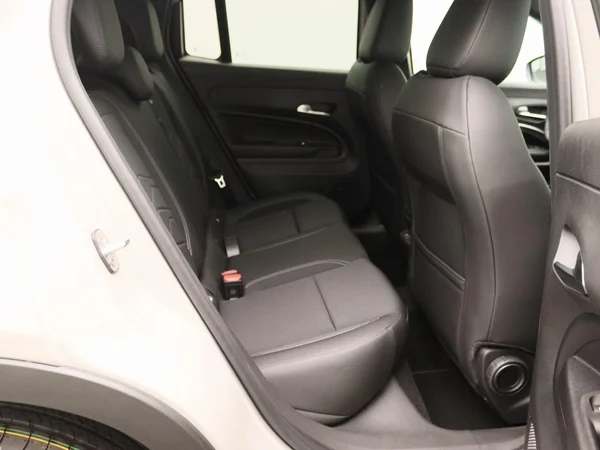 Jeep Avenger (2025) — foto 3 van 25