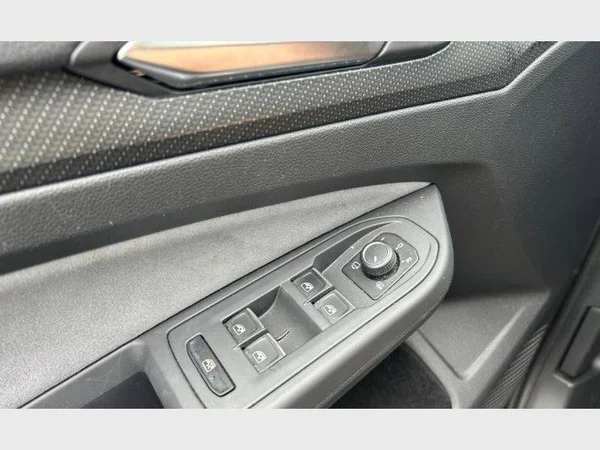 Volkswagen Golf VIII (2023) — foto 20 van 29