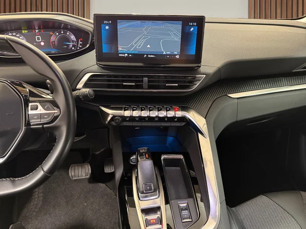 Peugeot 5008 (2021) — foto 11 van 28