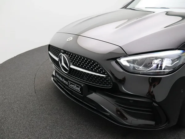 Mercedes-Benz C-Klasse (2023) — foto 25 van 33