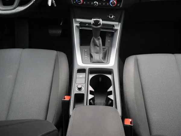 AUDI Q3 (2022) — foto 3 van 25