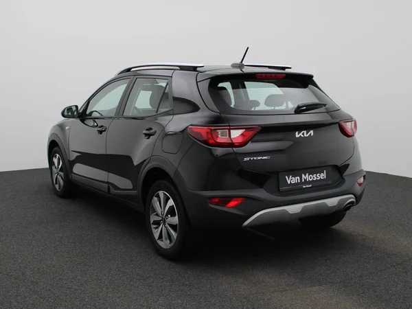 Kia Stonic (2023) — foto 12 van 34
