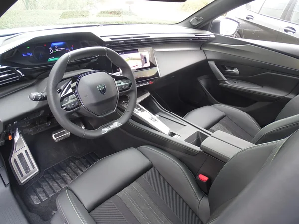 Peugeot 408 (2026) — foto 5 van 32
