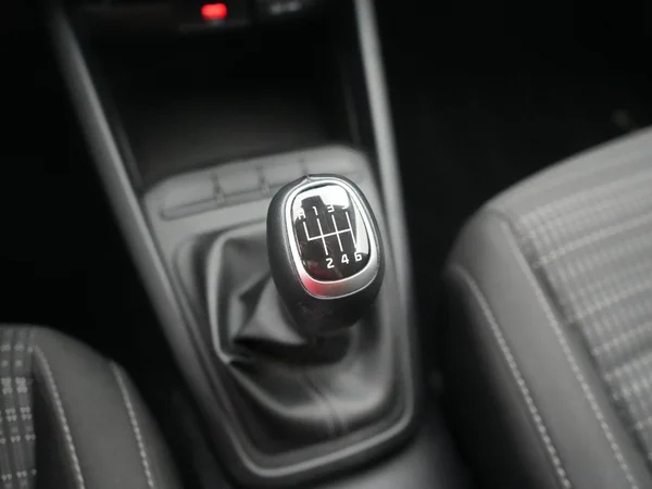 Kia Stonic (2025) — foto 2 van 21