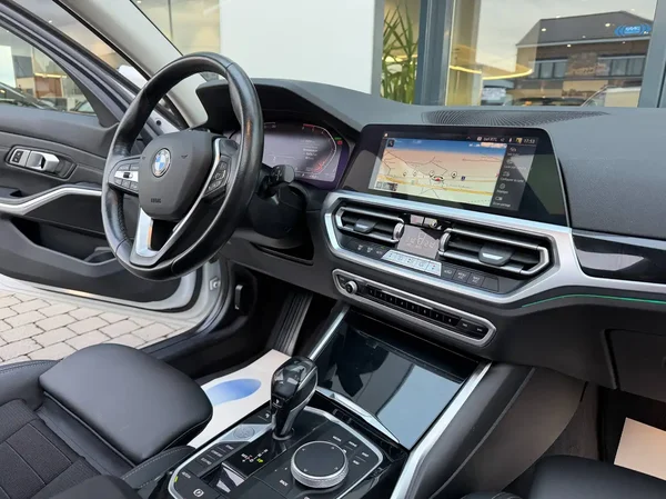Bmw 318 (2021) — foto 26 van 26
