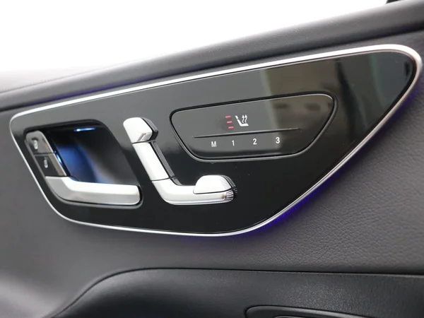 Mercedes-Benz C-Klasse (2025) — foto 3 van 36
