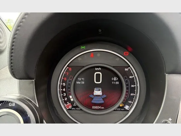 Abarth 595C (2021) — foto 4 van 19