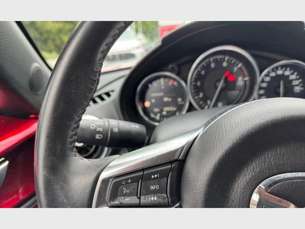 Mazda MX-5 (2020) — foto 6 van 27