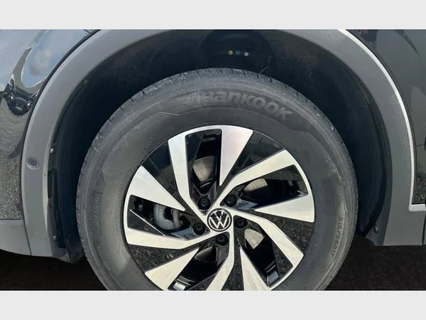Volkswagen Tiguan (2024) — foto 22 van 29