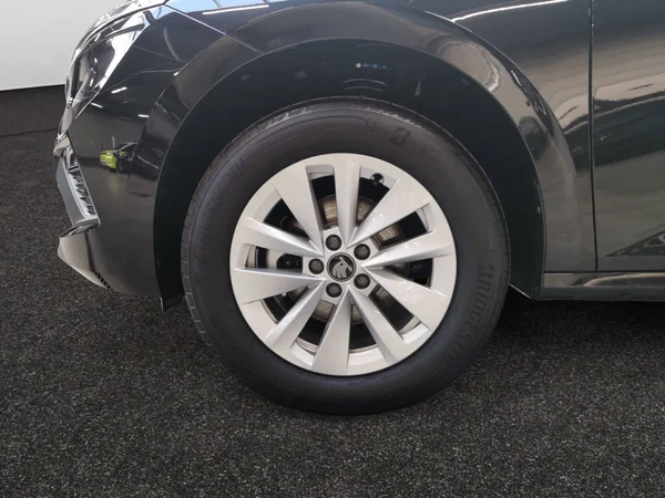 SKODA Kamiq (2026) — foto 10 van 15