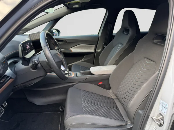 CUPRA Born (2025) — foto 6 van 24