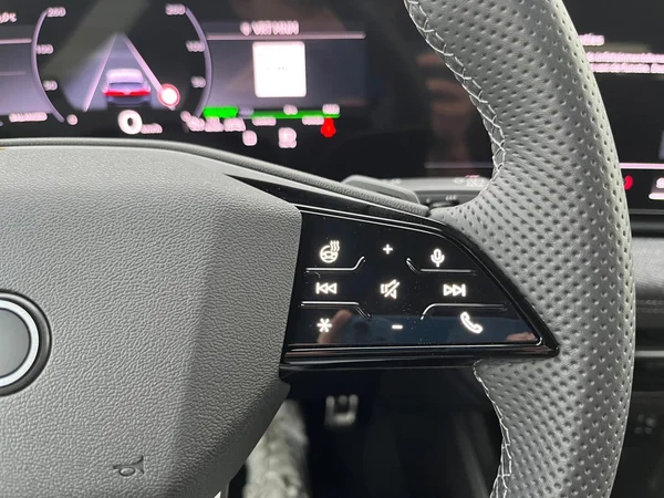 AUDI A6 Avant e-tron (2025) — foto 14 van 23