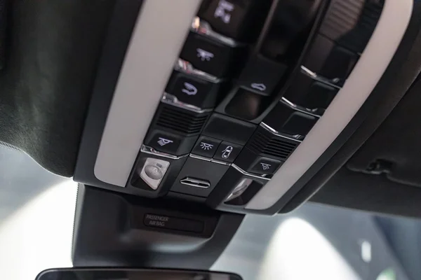 Porsche Macan (2024) — foto 28 van 44