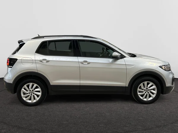 VOLKSWAGEN T-Cross (2023) — foto 10 van 19