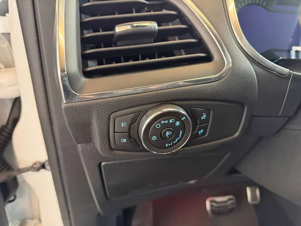 Ford S-Max (2023) — foto 15 van 22