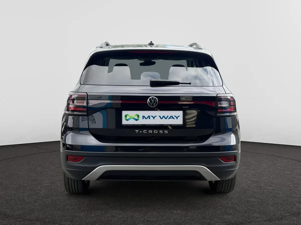 VOLKSWAGEN T-Cross (2023) — foto 18 van 21