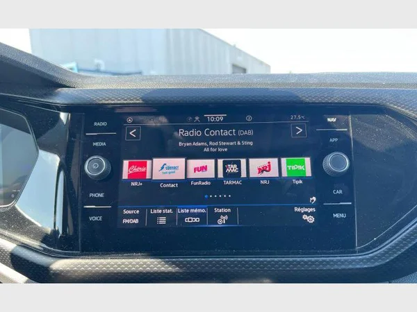 Volkswagen T-Cross (2023) — foto 9 van 23