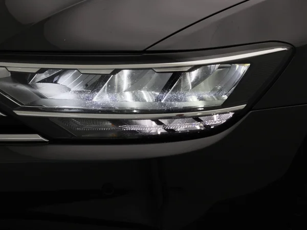 Volkswagen Passat (2024) — foto 10 van 44