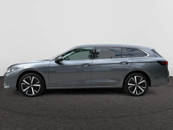 VOLKSWAGEN Passat SW (2025) — foto 12 van 24