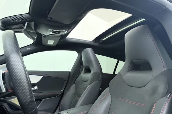 Mercedes-Benz CLA SW (X118) (2025) — foto 9 van 21