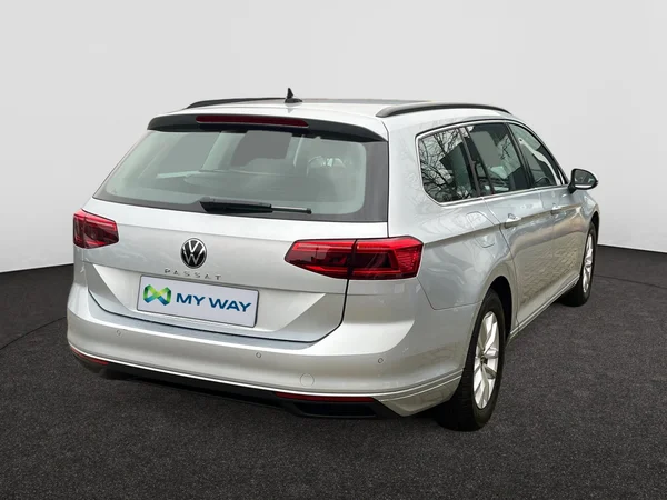 VOLKSWAGEN Passat SW (2023) — foto 21 van 24
