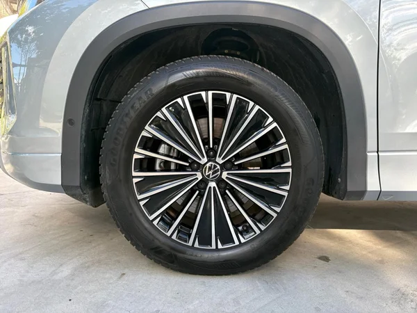 VOLKSWAGEN Tayron (2025) — foto 16 van 24