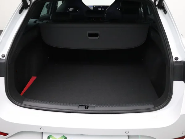 CUPRA Leon ST (2025) — foto 6 van 25