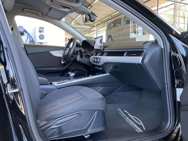 Audi A4 (2023) — foto 19 van 21