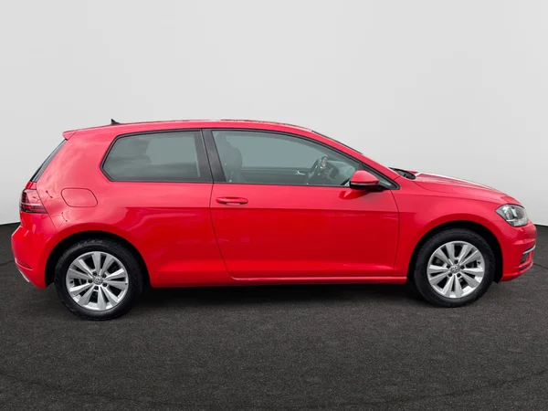 VOLKSWAGEN Golf VII (2017) — foto 19 van 21