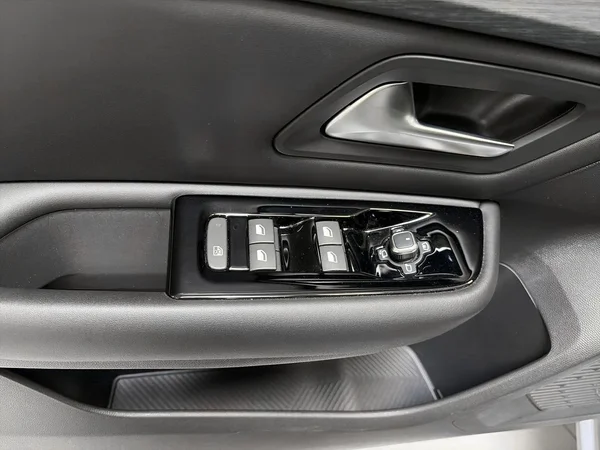 Citroën C5 X (2023) — foto 8 van 23