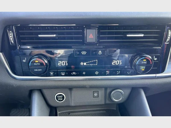 Nissan QASHQAI (2022) — foto 10 van 30