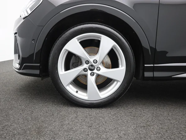 AUDI Q3 (2021) — foto 17 van 24