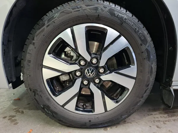 VOLKSWAGEN Transporter T7 32 Caravelle Lwb (2026) — foto 16 van 24