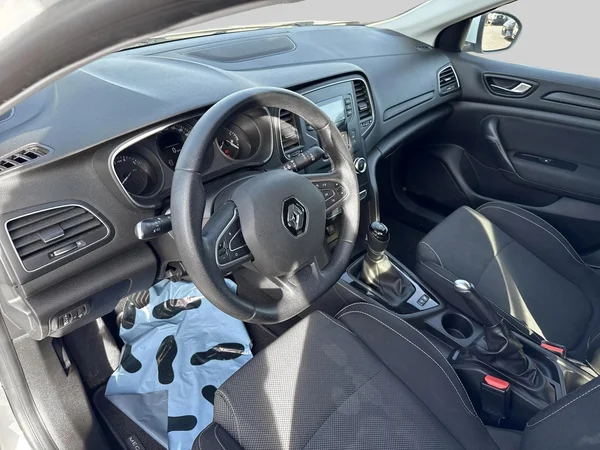 Renault Mégane Grand Tour (2019) — foto 15 van 15