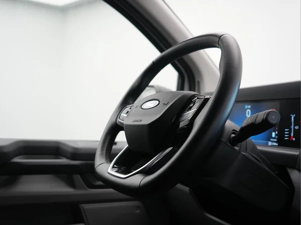 FORD Transit Custom 300L Fou Lwb Diesel (2024) — foto 6 van 47