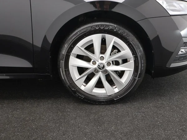 Škoda Octavia (2024) — foto 6 van 30