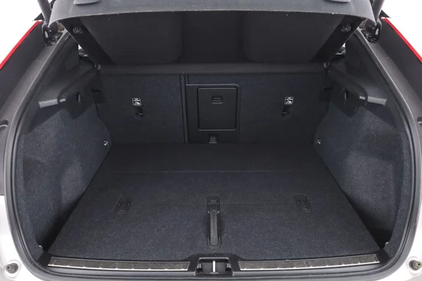 Volvo C40 (2022) — foto 8 van 16