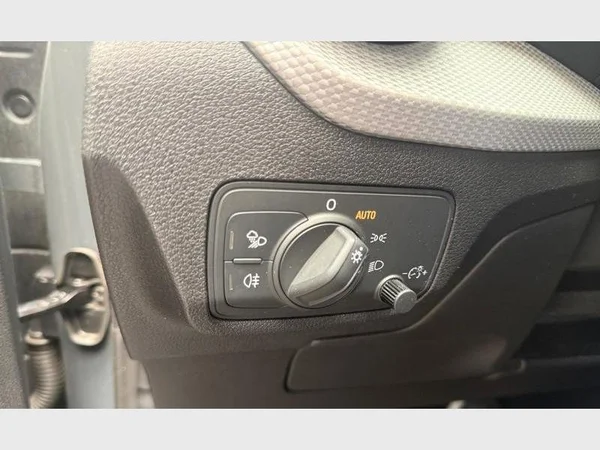 Audi Q2 (2020) — foto 10 van 28