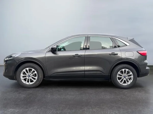 FORD Kuga (2022) — foto 26 van 28