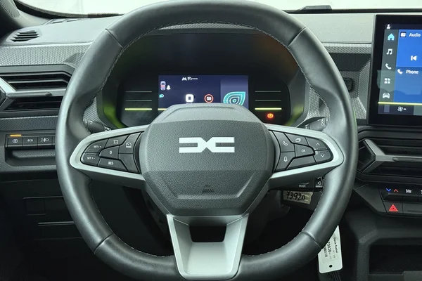Dacia Duster (2026) — foto 2 van 16