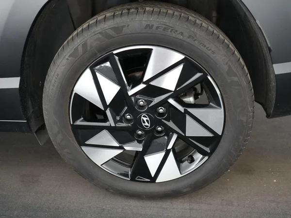 Hyundai Kona (2024) — foto 6 van 23