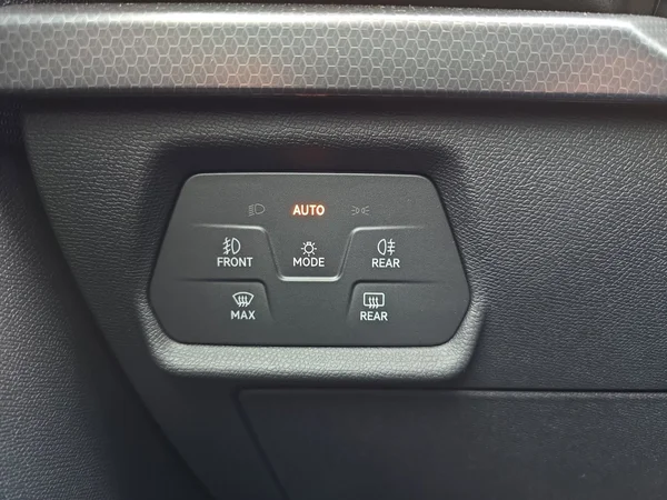 SEAT Leon (2025) — foto 17 van 33
