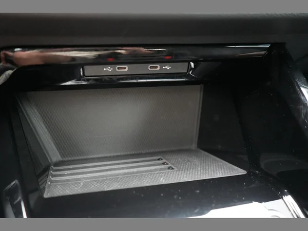 VOLKSWAGEN Golf VIII (2025) — foto 13 van 29