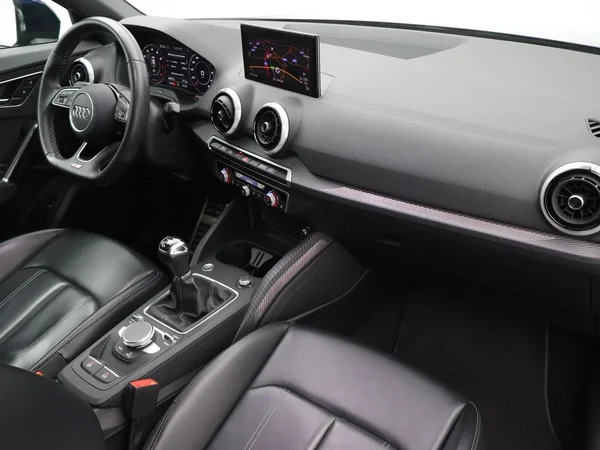 Audi Q2 (2022) — foto 23 van 29