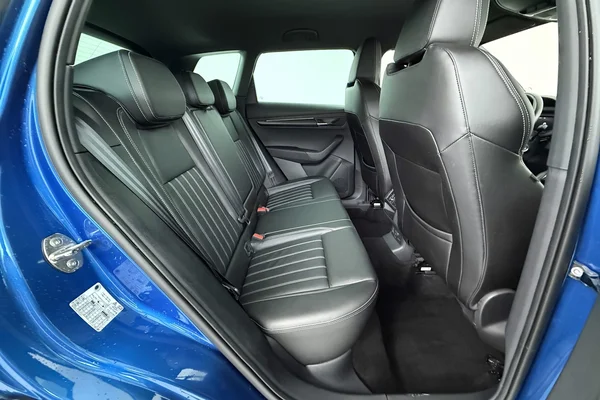 Skoda Karoq (2024) — foto 18 van 34